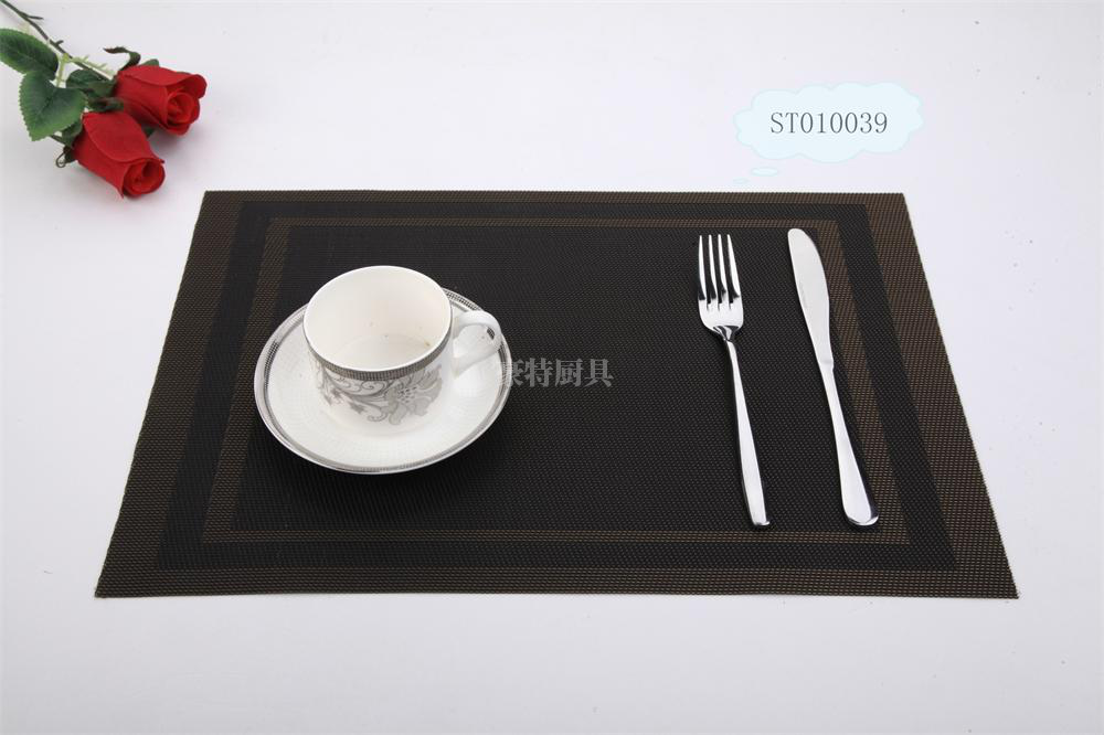 B型PVC餐垫深黑棕色（双框）